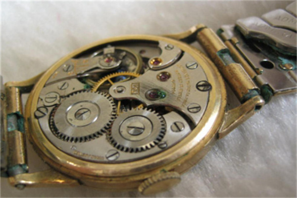 天津手表厂经典款「一个修表师傅的忠告」