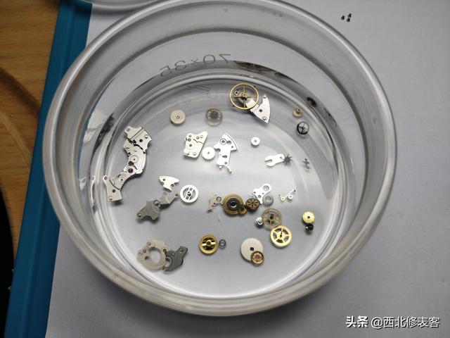 欧米茄怎么换表带(欧米茄表怎么换表带) 第29张