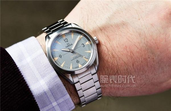 欧米茄海马300黑面老款(欧米茄海马300老款总是比较慢) 第11张