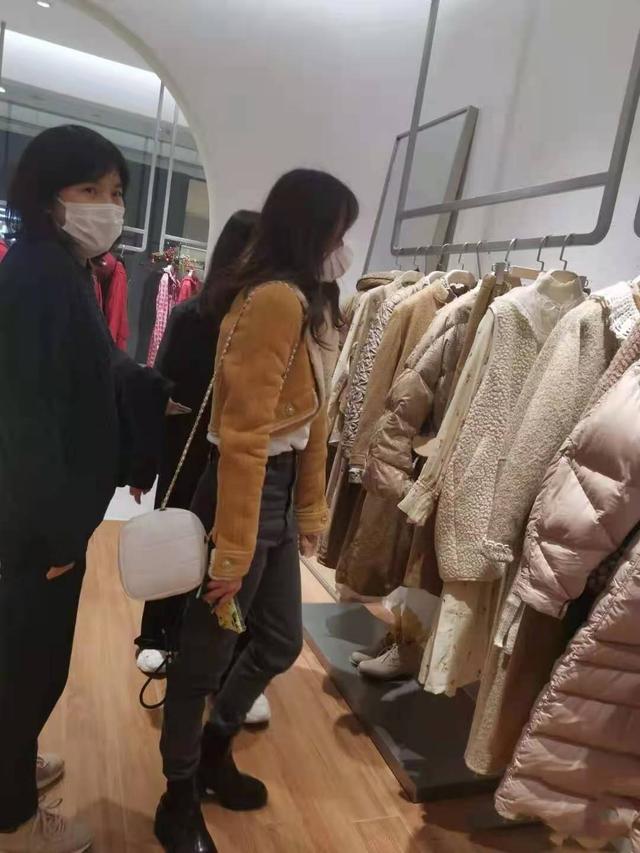 刘诗诗欧米茄动图(刘诗诗欧米茄星耀之夜完整版) 第6张
