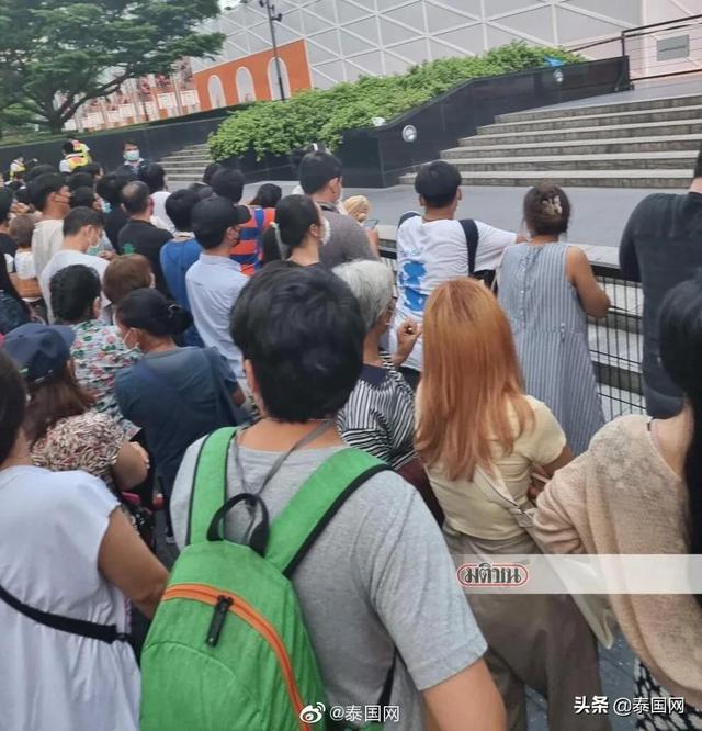 斯沃琪欧米茄联名表香港哪里有卖(上海欧米茄斯沃琪联名表)  第3张