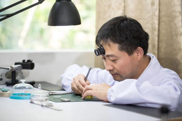 欧米茄维修费用(欧米茄维修费用价格表) 第6张