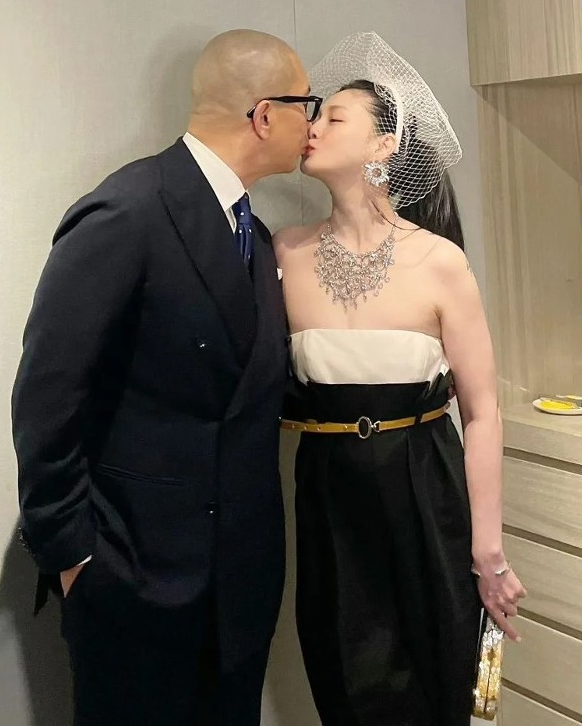 大s最新采访视频(第一次看大s视频) 第9张